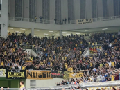 Grecia, protesta anti-tessera nel derby AEK-PAOK