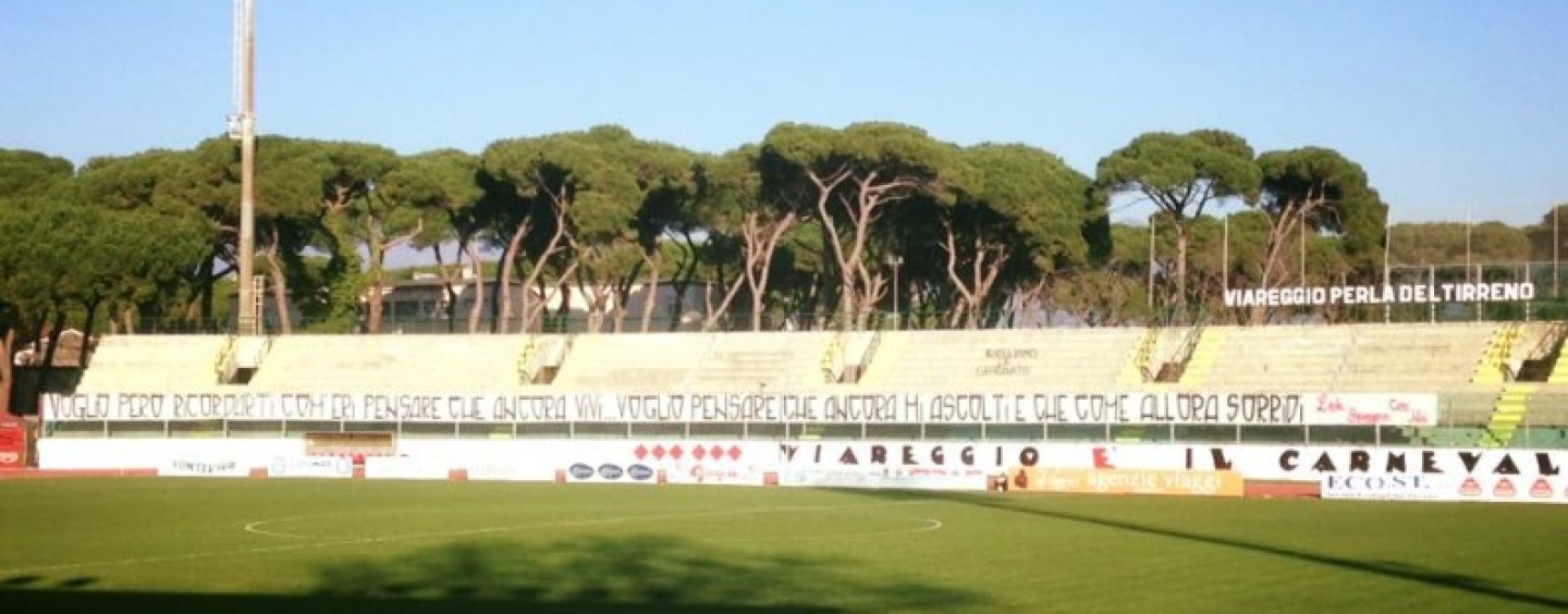 Viareggio, grigliata e cori nel ricordo di Lele