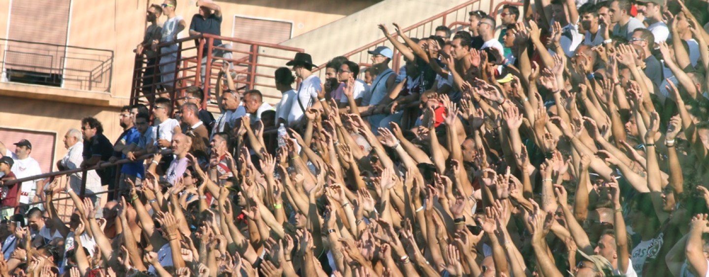 Reggina, gli elogi del presidente per gli ultras