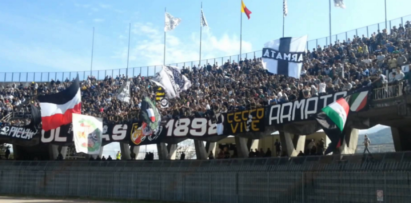 Ascoli-Latina, niente striscioni e 10′ senza tifo