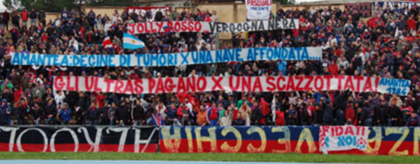 “Scritti ultrà”, racconti di curva e lotta a Cosenza