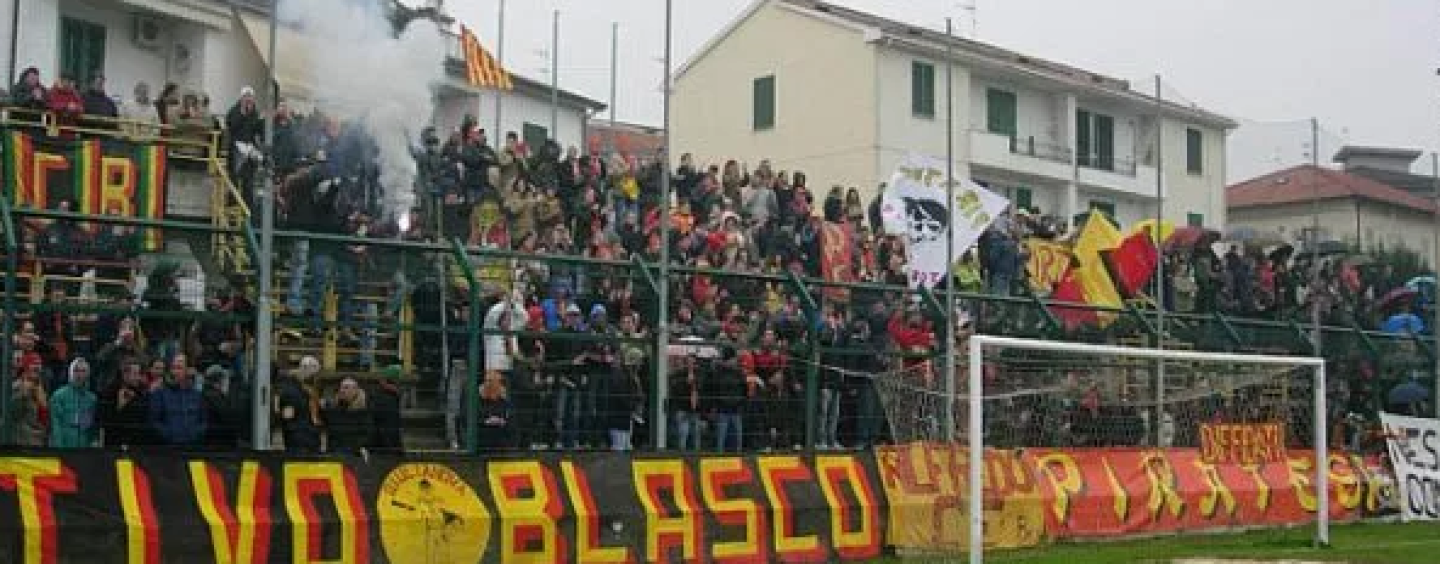 Giulianova, ultras pro terremotati (con polemica)