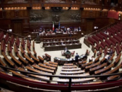 Le “contraddizioni” del tifo in Parlamento…